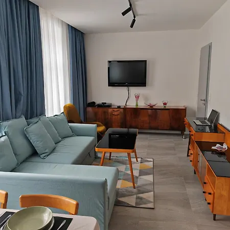 Kluge Apartment